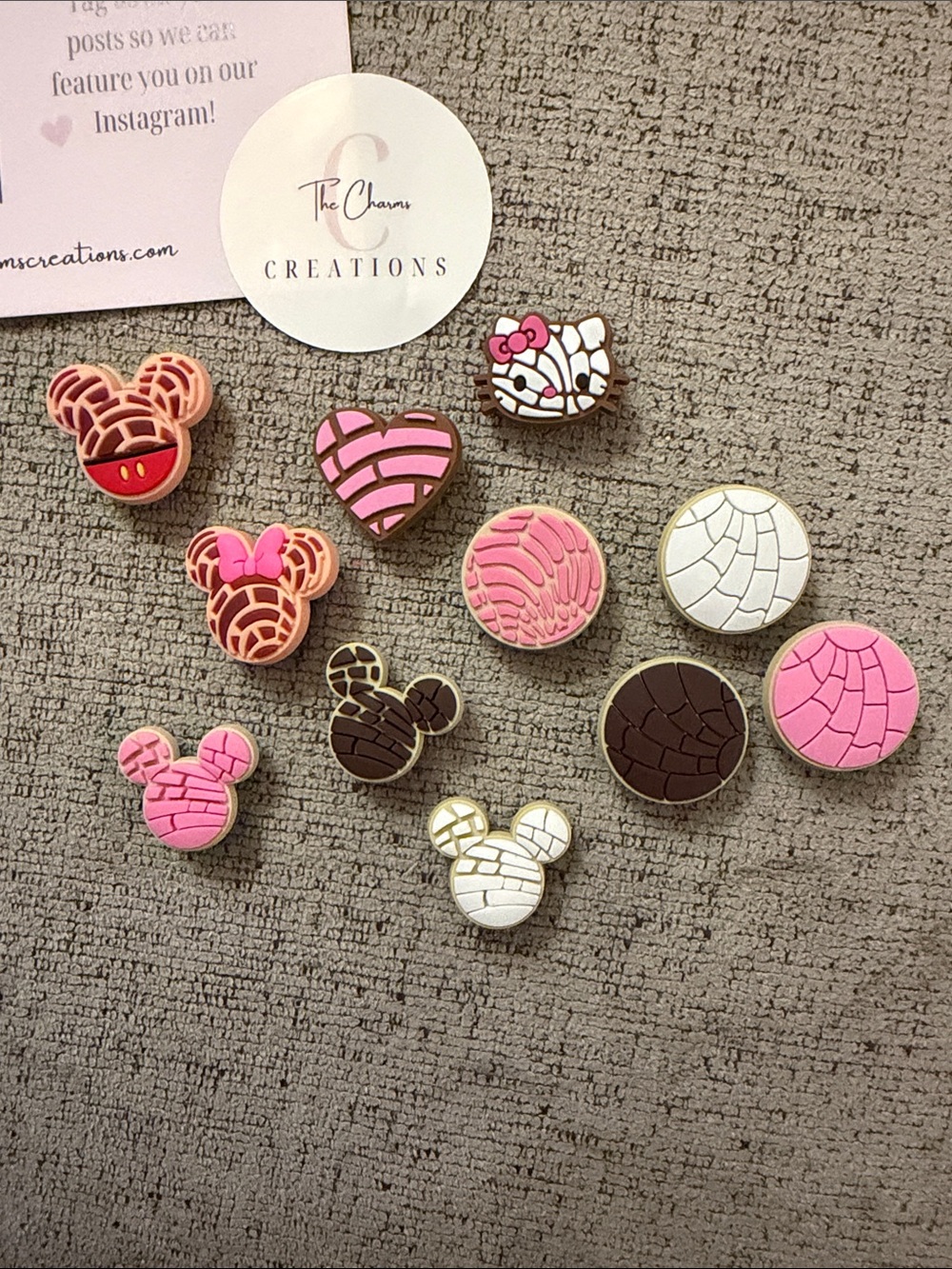 Concha Bundle - Crocs Charms